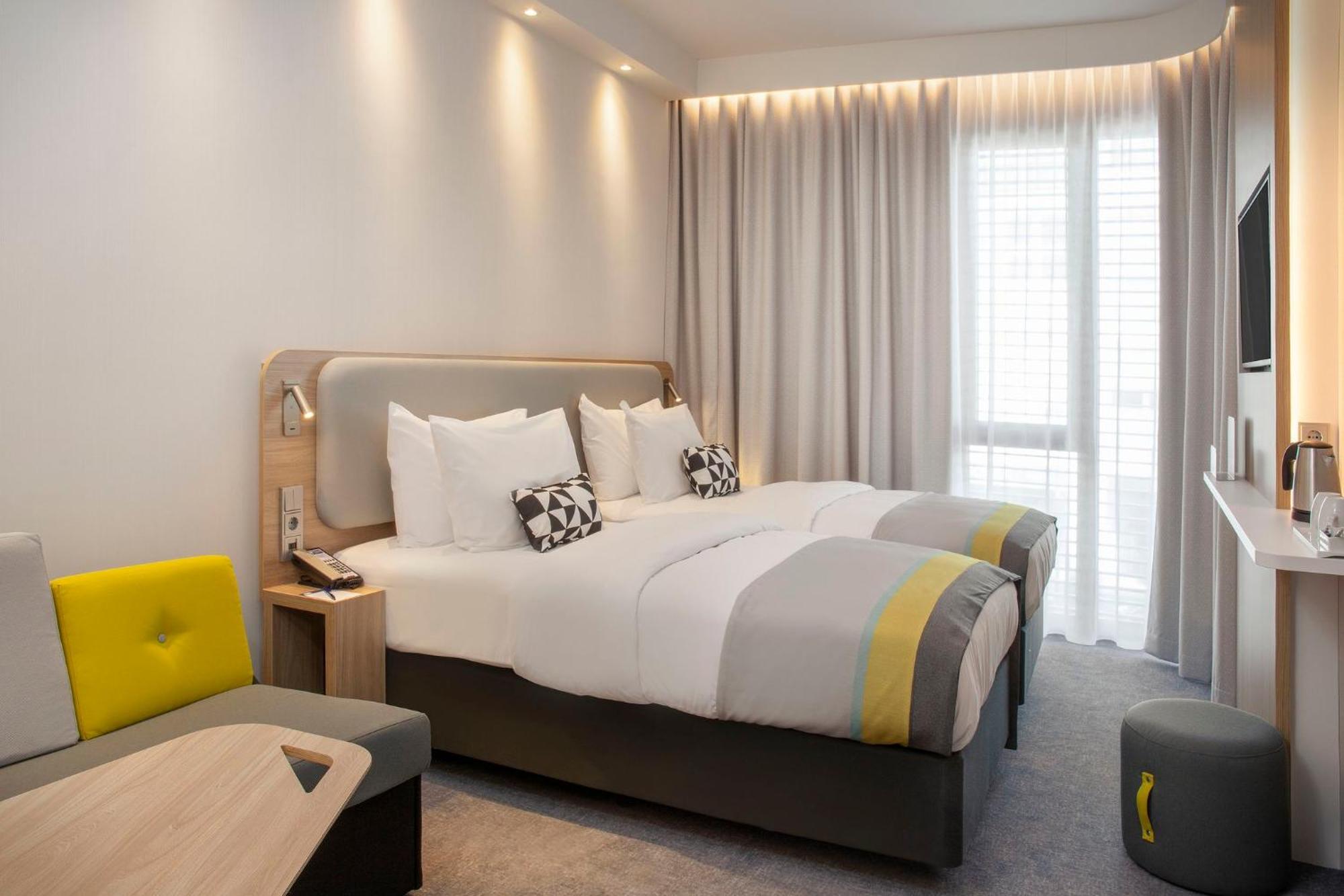 Holiday Inn Express Stuttgart-Waiblingen By Ihg Exterior foto
