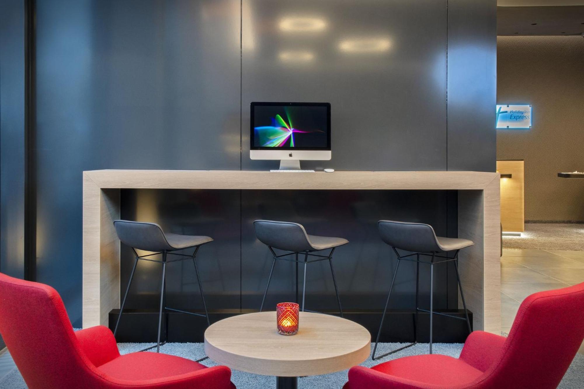 Holiday Inn Express Stuttgart-Waiblingen By Ihg Exterior foto